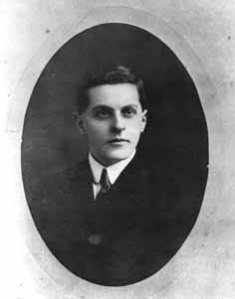 Ludwig_Wittgenstein_1910